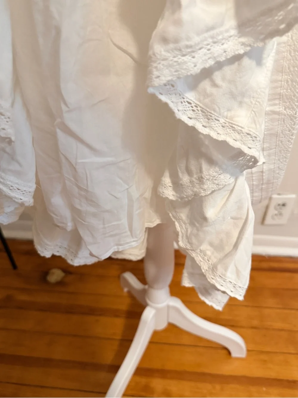 American Eagle | White Boho Tiered Maxi Skirt - Picture 5 of 10